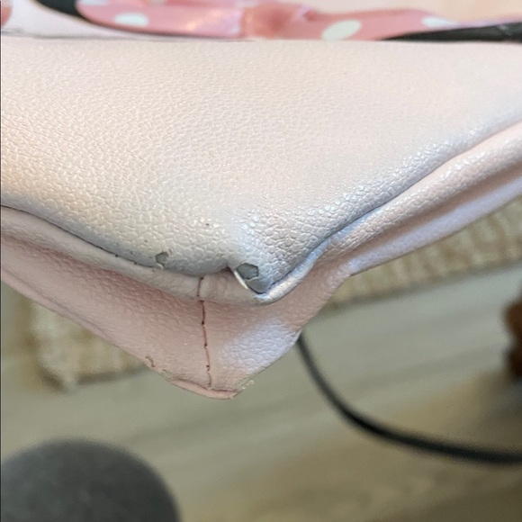 DANI by Danielle Nicole, Minnie Mouse crossbody handbag - Picture 6 of 7